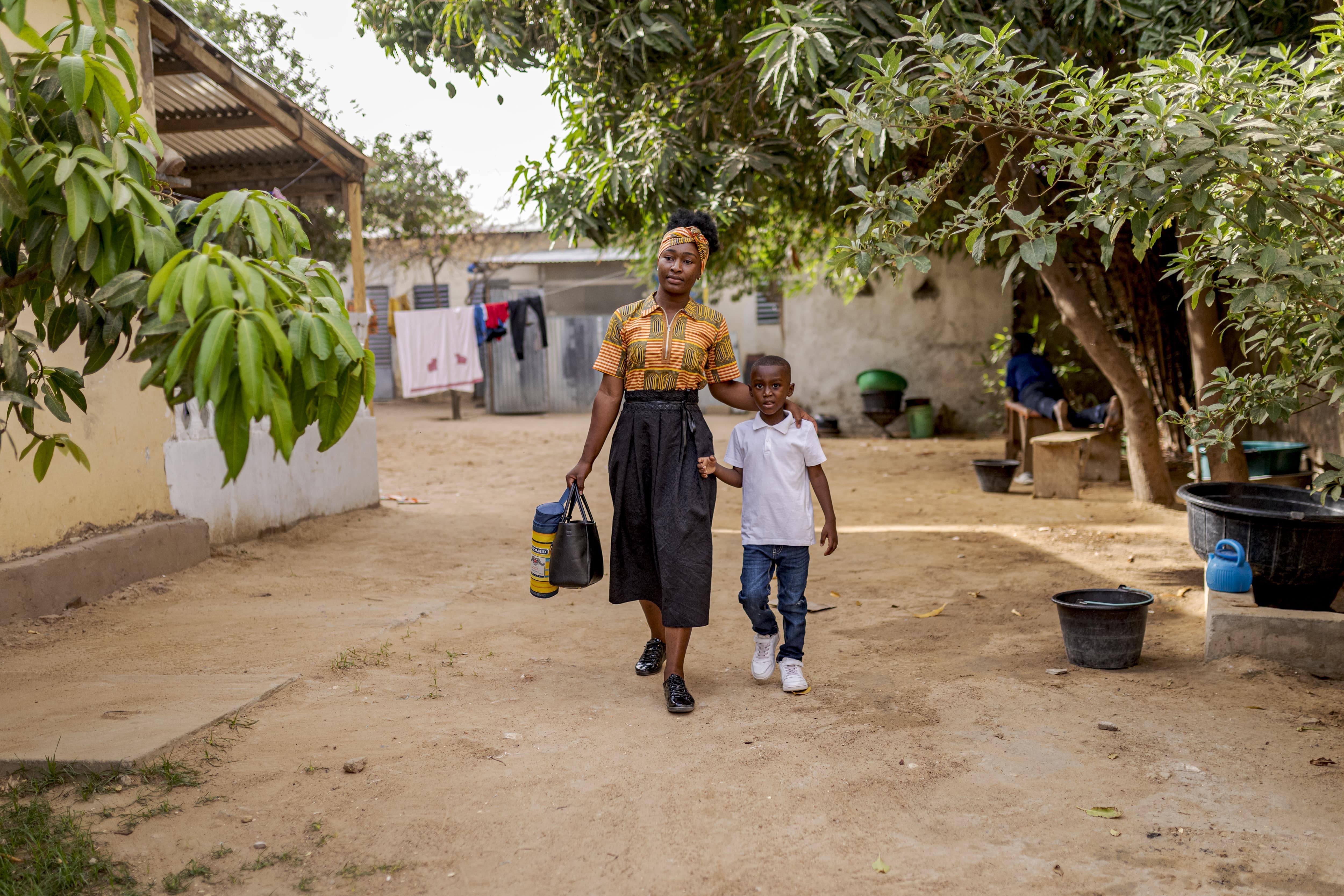 Chad_Orphan-DAFI-Scholar-And-Young-Mother-with-her-son