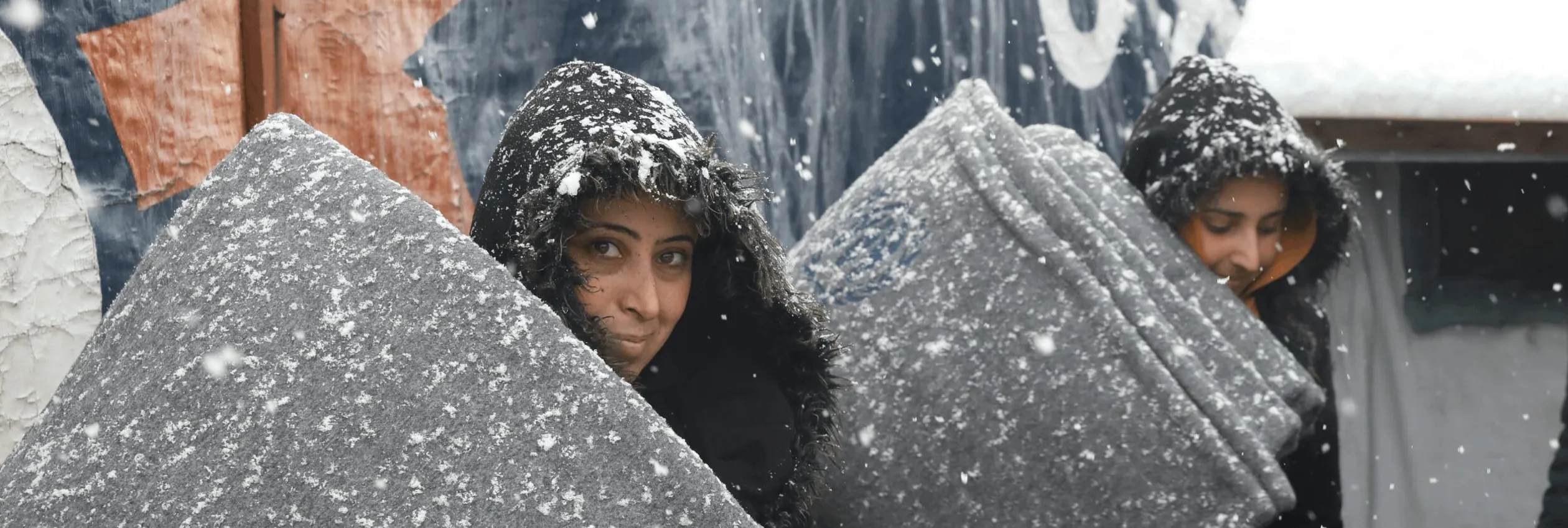 Lebanon Two Women Collect Blankets